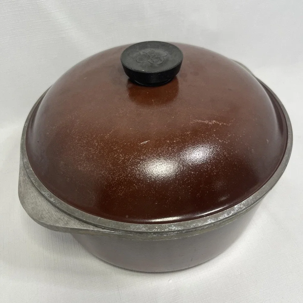 Vintage Club Brown Dutch Oven Large Stock Pot With Lid Cast Aluminum Collectible